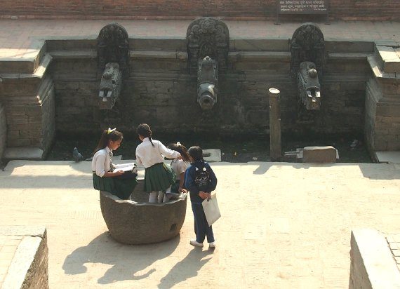 schoolgirls durbar square nepal